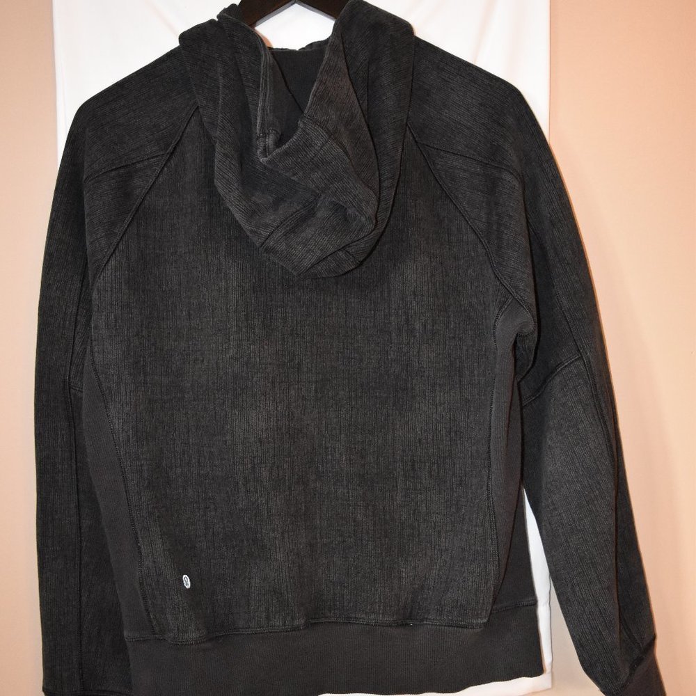 lululemon  jacket - Picture 6 of 6